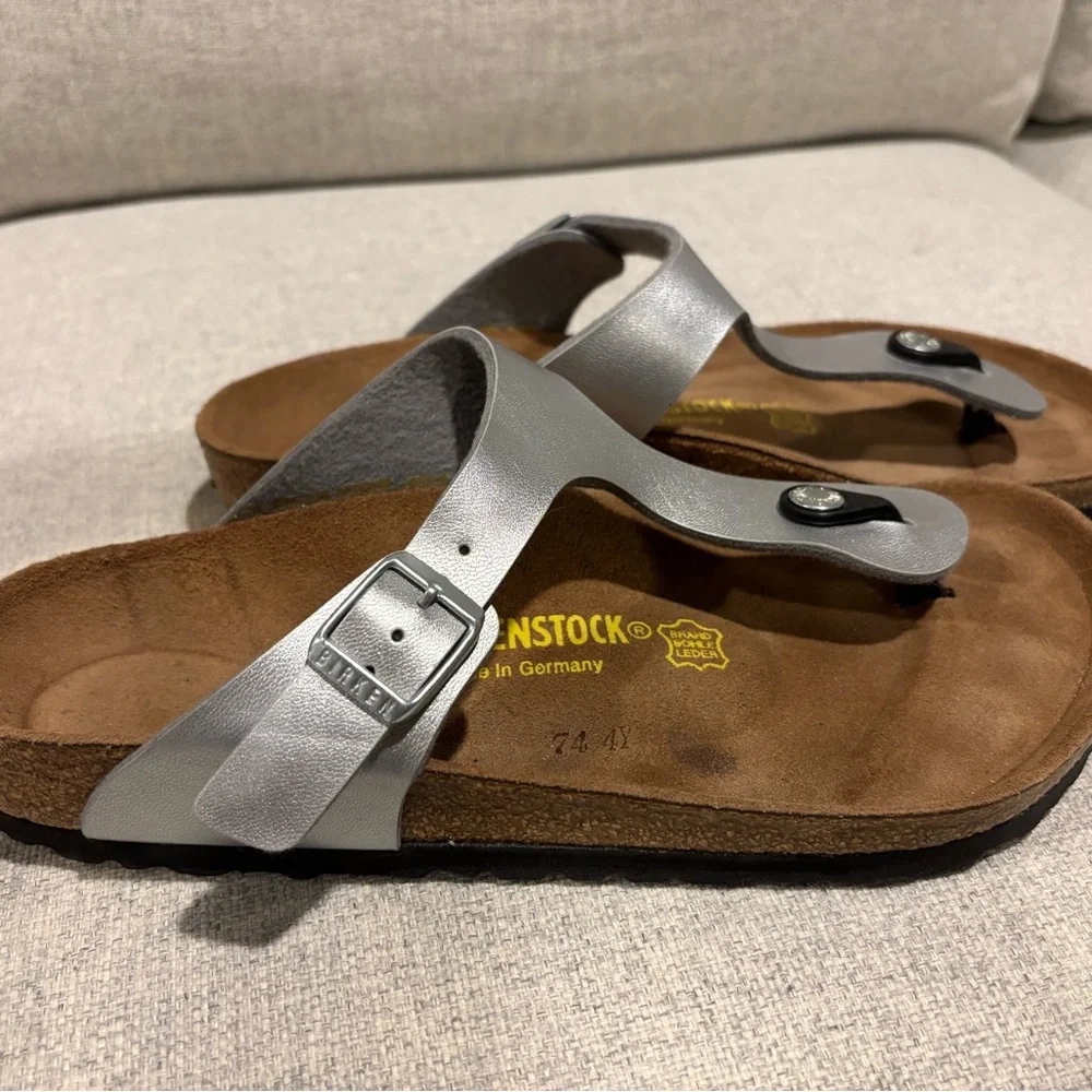 NWOT Birkenstock Gizeh Birko-Flor Silver Metallic Size 40 - Picture 7 of 11